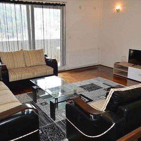 Apartment Luka โอครีด ภายนอก รูปภาพ