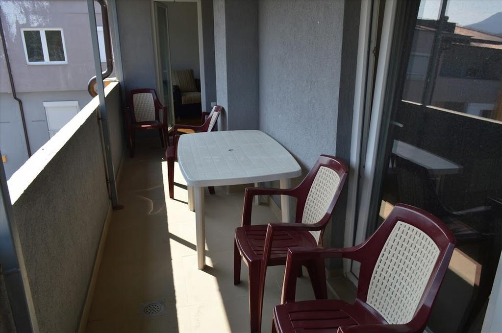 Apartment Luka โอครีด ภายนอก รูปภาพ